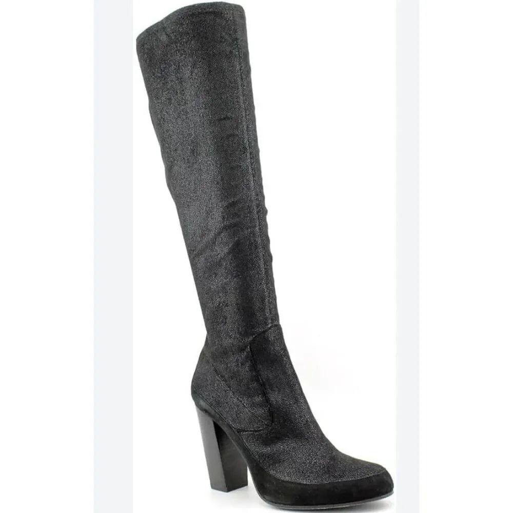 Donald J Pliner Chenia black heeled sueded boot size 7.5